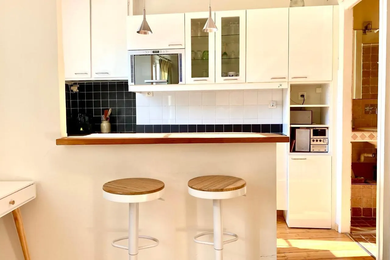 Guestready - Cozy Studio In Invalides Apartment Paris